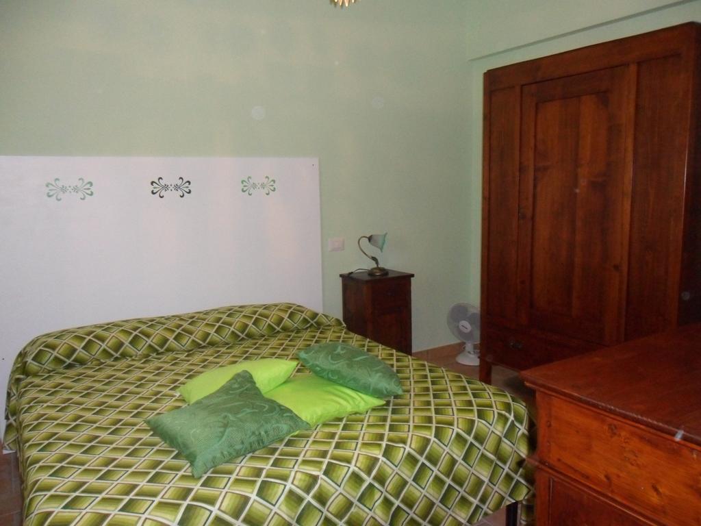 Agriturismo Poponi Villa Todi Szoba fotó